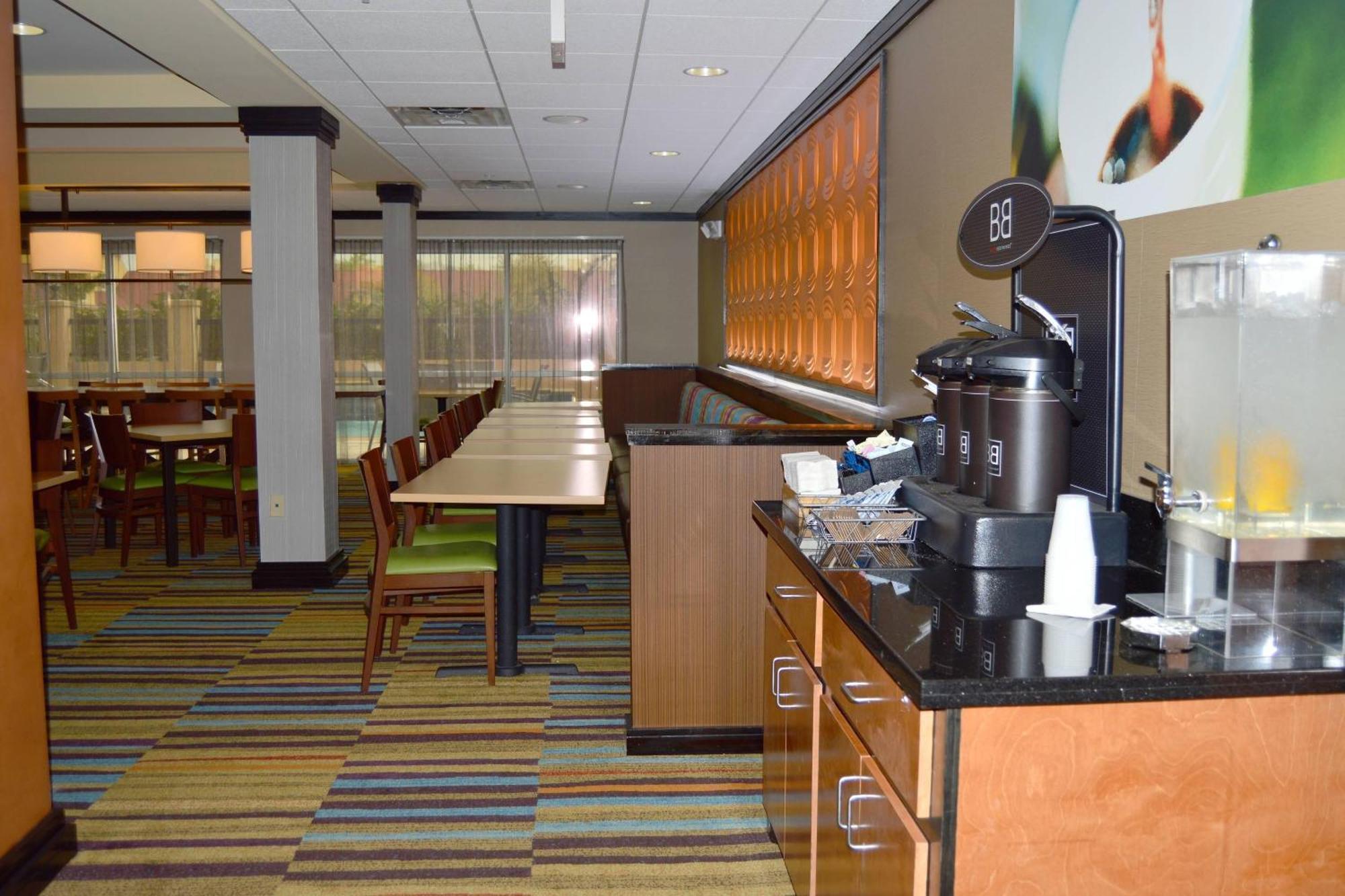 Fairfield Inn & Suites Houston Channelview Exterior photo